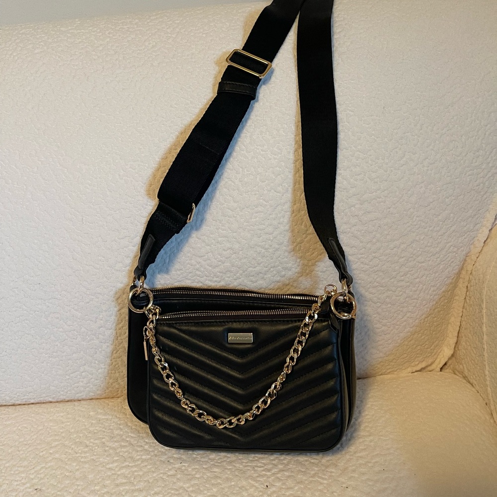 G by Giuliana Black Quilted Crossbody Bag